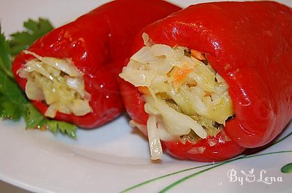 Fermented Cabbage Stuffed Peppers