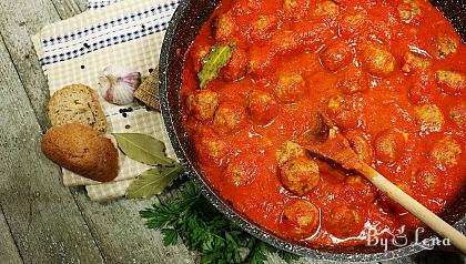 Romanian Meatball Stew