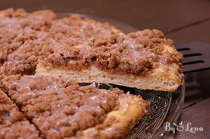 Cinnamon Crumb Dessert Pizza