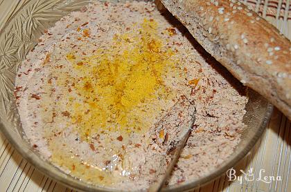 Raw Vegan Almond Pate