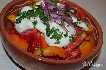 Tomato Salad with Yogurt Dressing