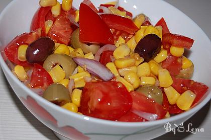 Tomato Salad with Sweet Corn and Olives