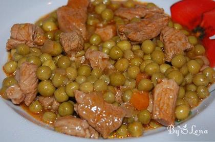 Green Pea Stew with Meat