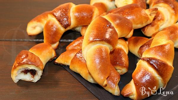 Jam Crescent Rolls