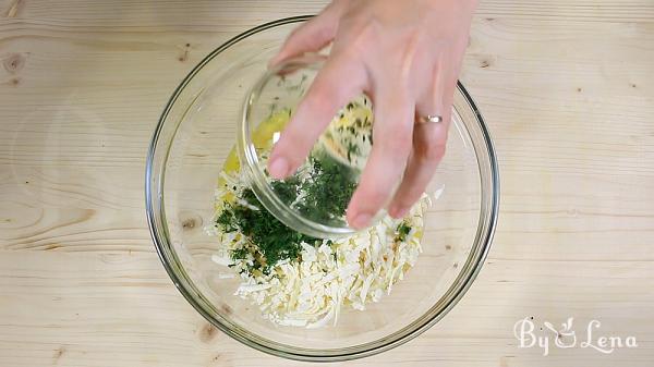 Savory Cornbread with Cheese - Alivenci - Step 2