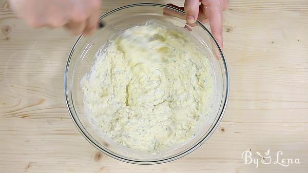 Savory Cornbread with Cheese - Alivenci - Step 3