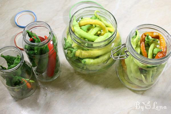 Hot Peppers in Vinegar with Honey - Step 3