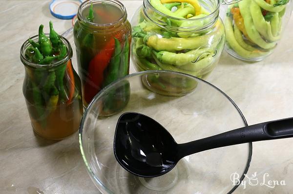 Hot Peppers in Vinegar with Honey - Step 5