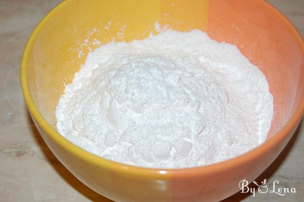 Easy Homemade Meringue - Step 1