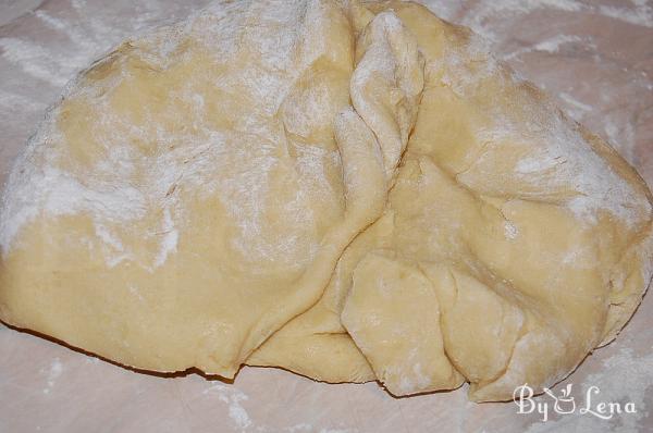 Moldovan Shortbread Cookies with "Moni" - Step 7