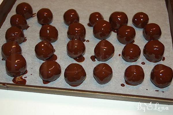 Homemade Marzipan Candies, Vegan and Low-Carb - Step 10