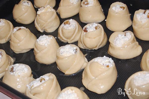 Sweet Rose Buns - Step 8