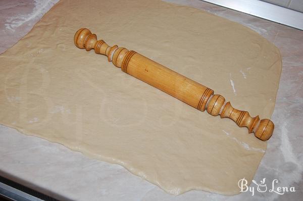 Sweet Cheese Buns (Romanian Poale-n brau) - Step 11