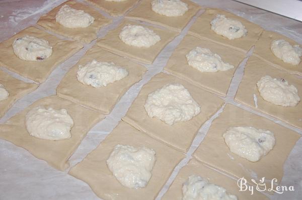 Sweet Cheese Buns (Poale-n brau) - Step 13