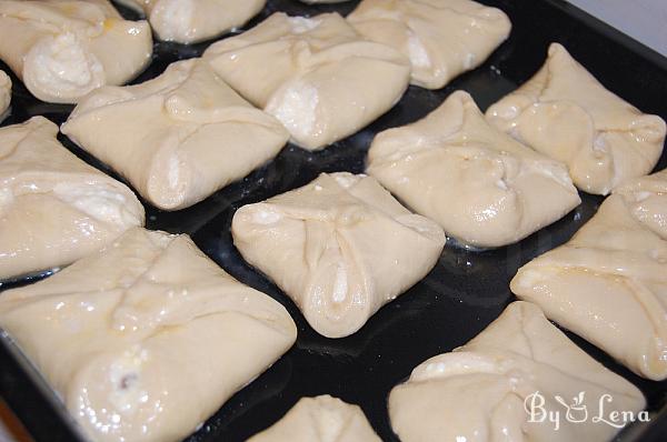 Sweet Cheese Buns (Poale-n brau) - Step 15