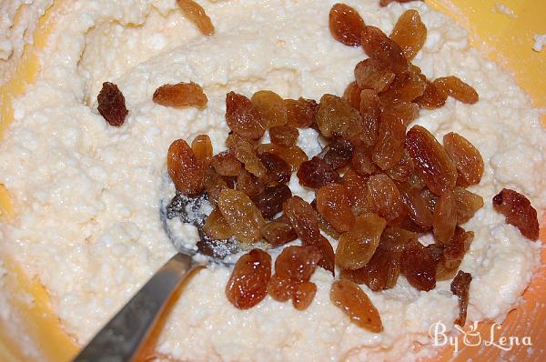 Sweet Cheese Buns (Romanian Poale-n brau) - Step 9