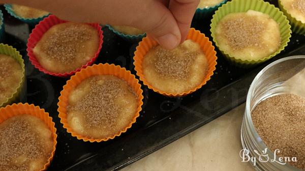 Easy Apple Cinnamon Crumb Muffins - Step 9