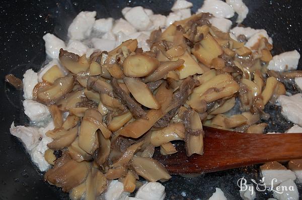 Chicken and Mushrooms Pasta Pudding - Step 2