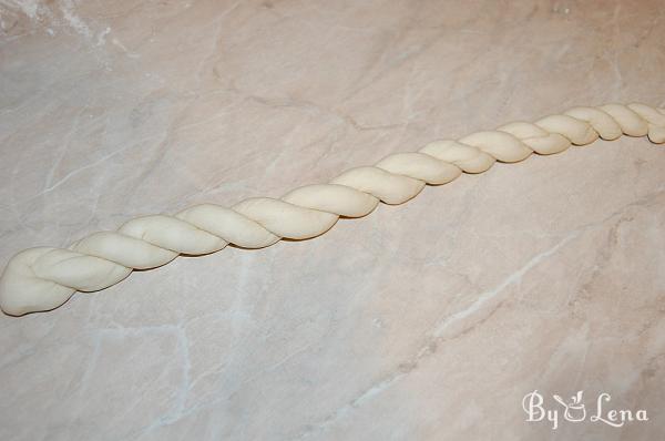 Moldovan Round Braided Bread - Colaci - Step 14