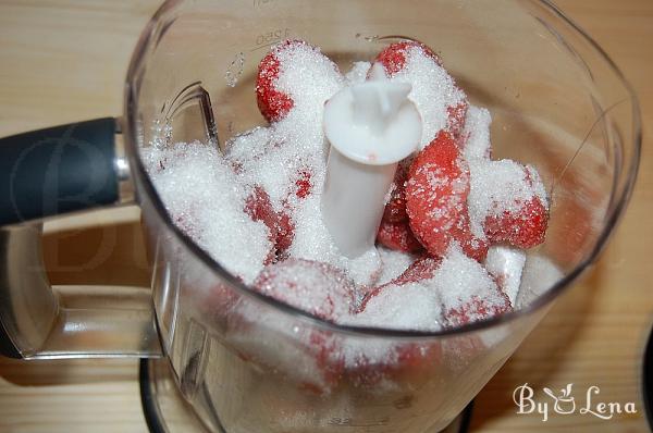 How to Freeze Strawberries - Step 2