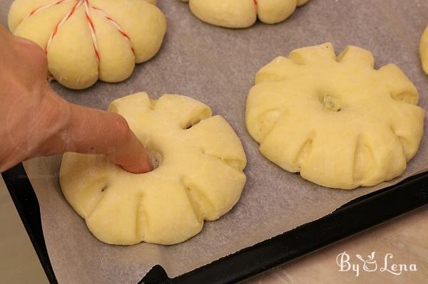 Pumpkin Buns - Step 17