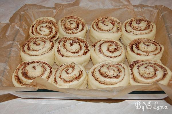 Cinnamon Rolls With Icing - Step 15