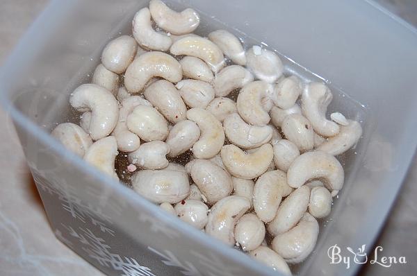 Raw Creamy Vegan Mushroom Soup - Step 1