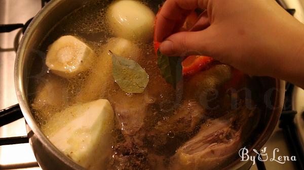 Zeama, traditional chicken soup from Moldova - Step 5