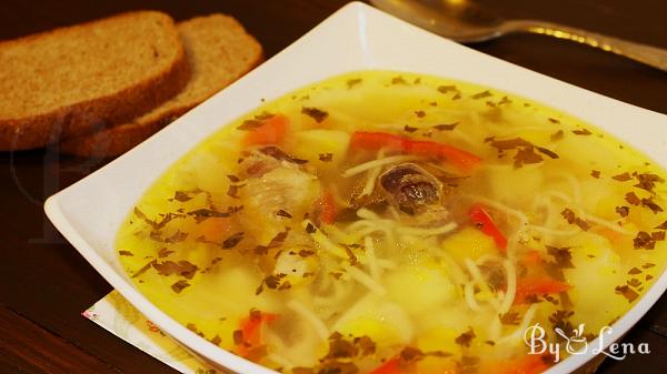 Zeama, traditional chicken soup from Moldova