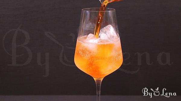 Aperol Spritz Recipe - Step 4