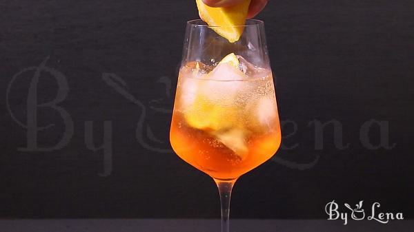 Aperol Spritz Recipe - Step 7