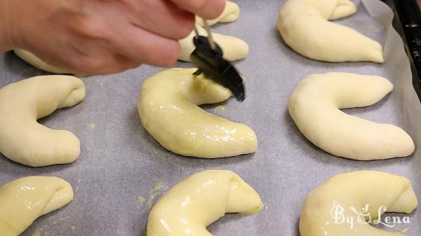 Apple Crescent Rolls - Step 19