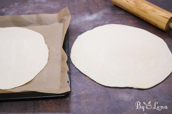 Puff Pastry Appetizer with Pesto - Step 4