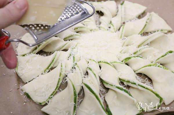 Puff Pastry Appetizer with Pesto - Step 9