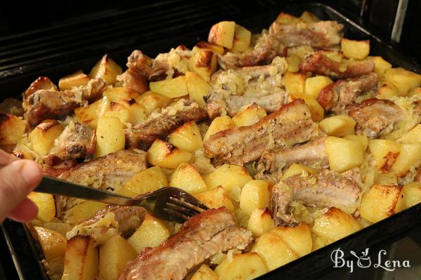 Easy Baked Pork Ribs, Sauerkraut and Potatoes - Step 7