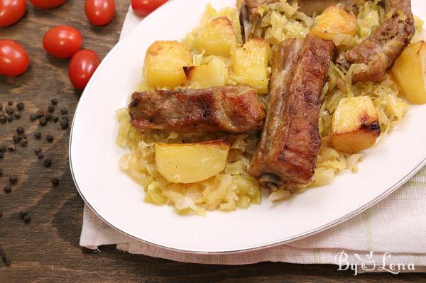 Easy Baked Pork Ribs, Sauerkraut and Potatoes