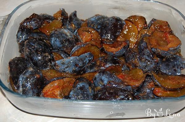 Easy-to-Make Plum Crumble Recipe - Step 2