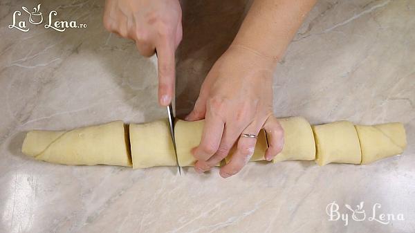 Wasp Nest Buns - Step 17