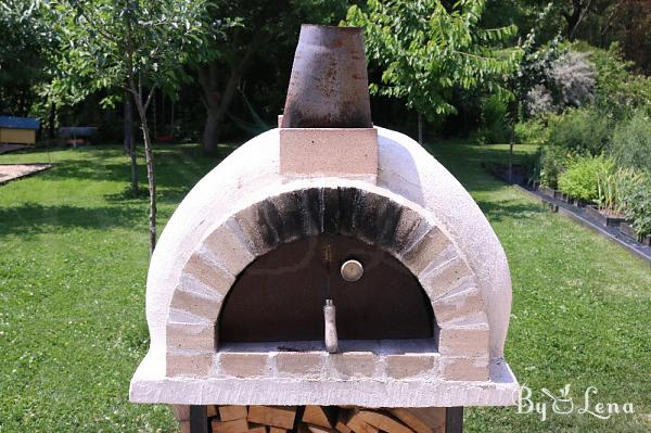 How to fire up the wood oven - Step 1