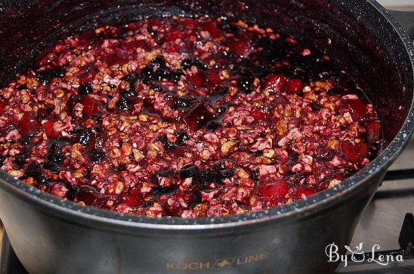 Aronia and Apple Jam with Walnuts - Step 10