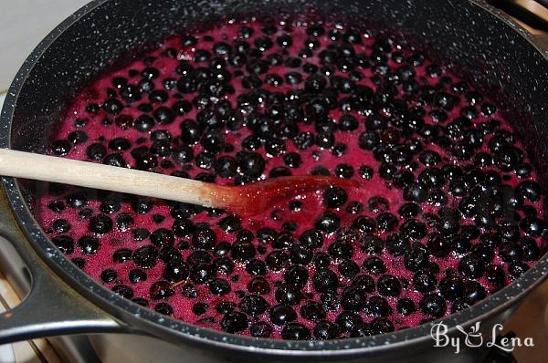 Aronia and Apple Jam with Walnuts - Step 3