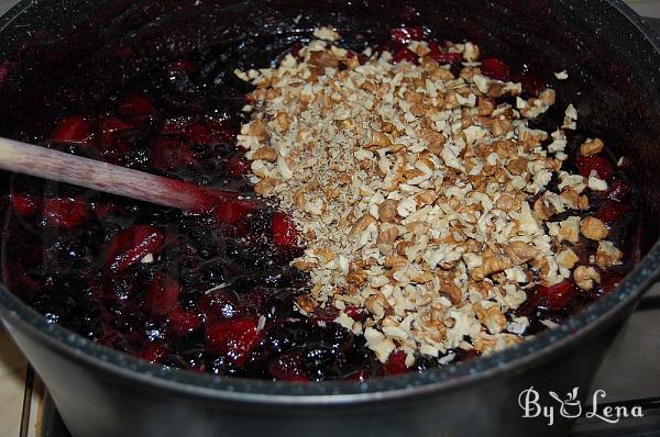 Aronia and Apple Jam with Walnuts - Step 9