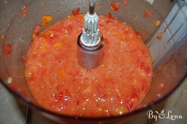 Greek Green Beans with Garlic and Tomatoes - Fasolakia - Step 3