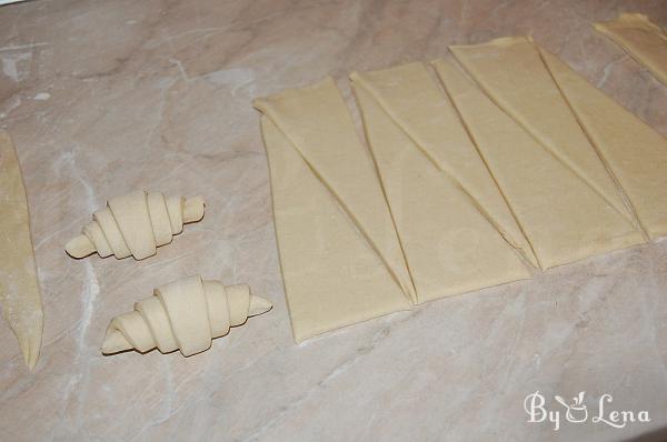 French Croissants - Step 31