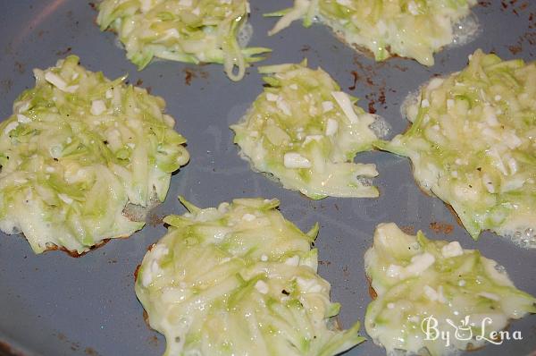 Light Zucchini and Cheese Fritters - Step 3