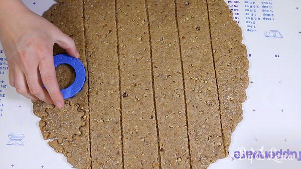 Easy Vegan Walnut Cookies - Step 9