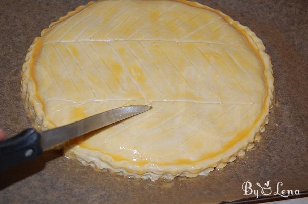 Galette des Rois - Puff Pastry Cake with Almond Cream - Step 11