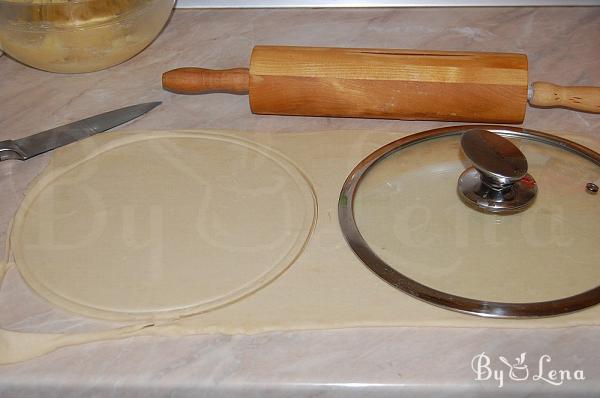 Galette des Rois - Puff Pastry Cake with Almond Cream - Step 4