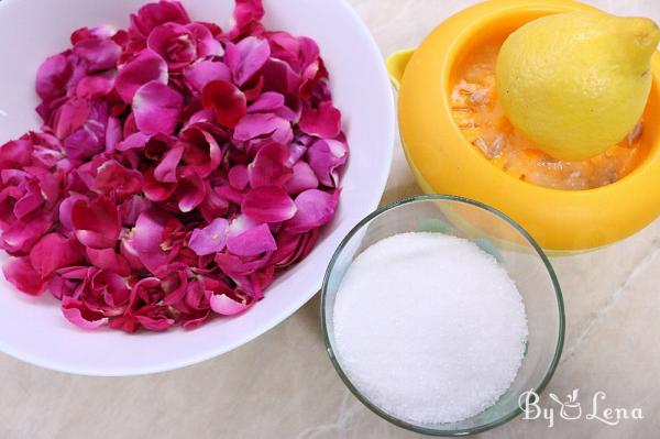 Raw Rose Jam - Step 1