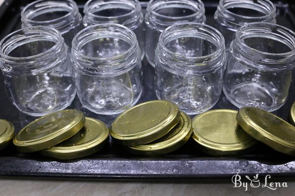 Oven-Baked Plum Jam - Step 1